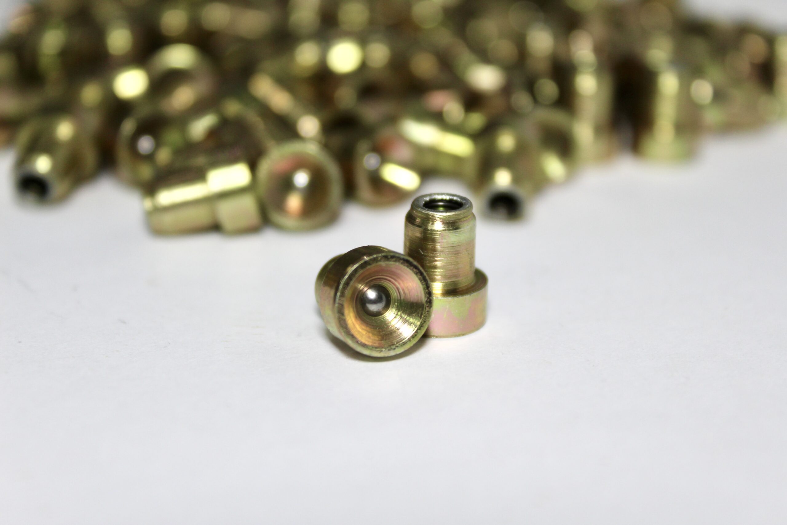 10 Bicos De Lubrificação (oleadeiras) 10x7mm - Dourada - Image 2